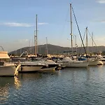 Puerto Deportivo Marina De *