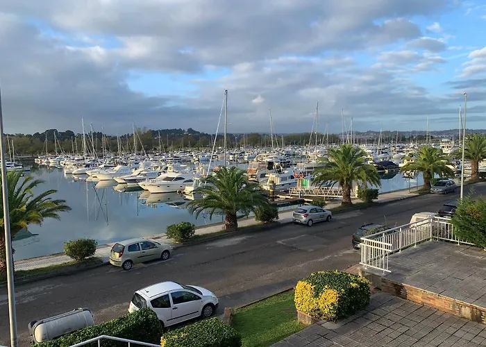 Puerto Deportivo Marina De * Santander
