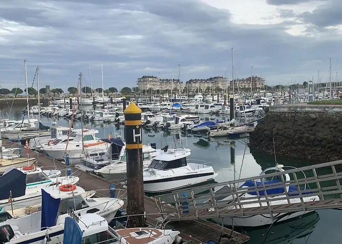 Puerto Deportivo Marina De * Santander
